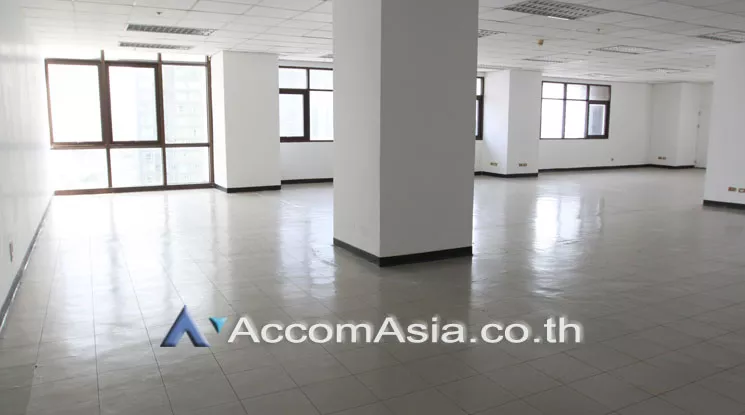  1  Office Space For Rent in Charoennakorn ,Bangkok BTS Krung Thon Buri at Thai Sri Tower AA13712